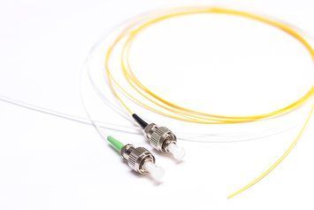Шнур оптичний fc/apc Pigtail 0,9mm Easy Strip жовтий G652D Network 1,5м FT-F-FCAPC-SM-1.5-Y фото